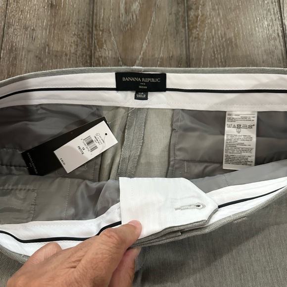 Banana Republic Light Gray Trousers - Picture 5 of 16